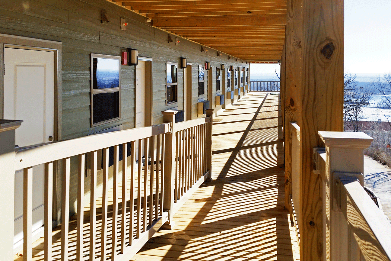 Book Online Aerie's Lodging — Aerie's in Grafton, Illinois